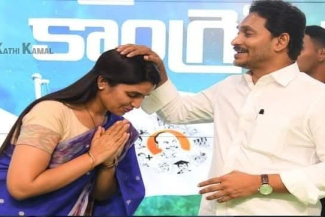 మన వైసిపిలోకి ఈ మహాతల్లి ఏ ముహూర్తాన అడుగు పెట్టిందో కానీ మన పార్టీకి అన్ని అరిష్టాలే జగనన్న,.