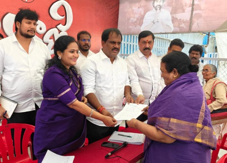 జనవాణి"కార్యక్రమంలో పాల్గొన్న దక్షిణ నియోజకవర్గ ఎమ్మెల్యే శ్రీ వంశీకృష్ణ శ్రీనివాస్ గారు