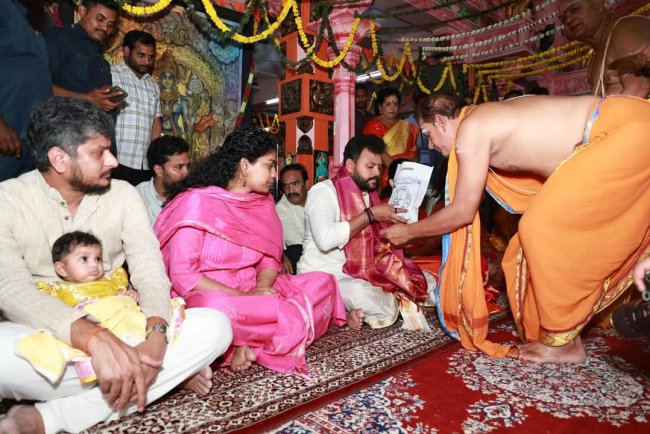 అరసవిల్లి సూర్యనారాయణ దేవస్థానం స్వామిని దర్శించుకున్న మంత్రి గింజలకు రామ్మోహన్ నాయుడు