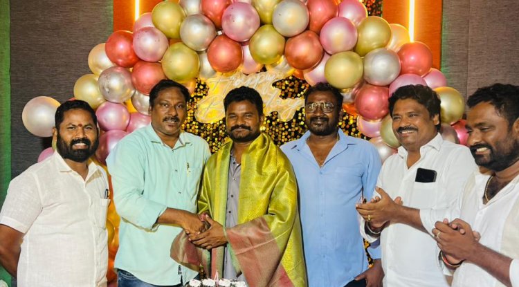 ఘనంగా 22వ వార్డు జన సైనికుడు శివ పుట్టినరోజు వేడుకలు